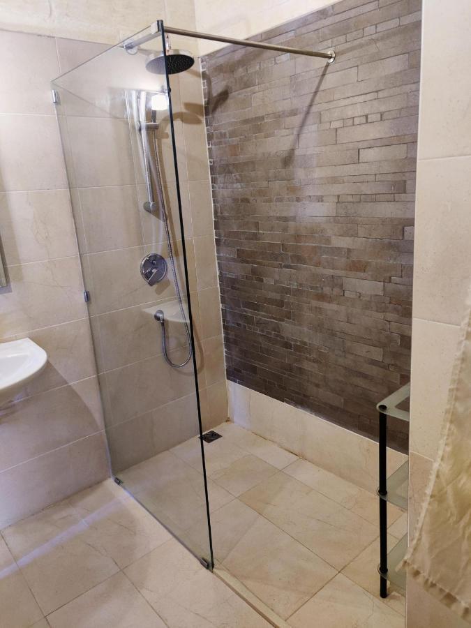 Rosehill Bed And Breakfast Xagħra Dış mekan fotoğraf